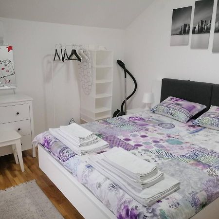 Nenadovic Apartman Obrenovac  Esterno foto
