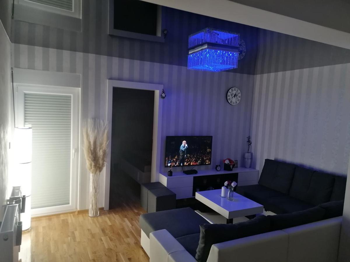 Nenadovic Apartman Obrenovac  Esterno foto