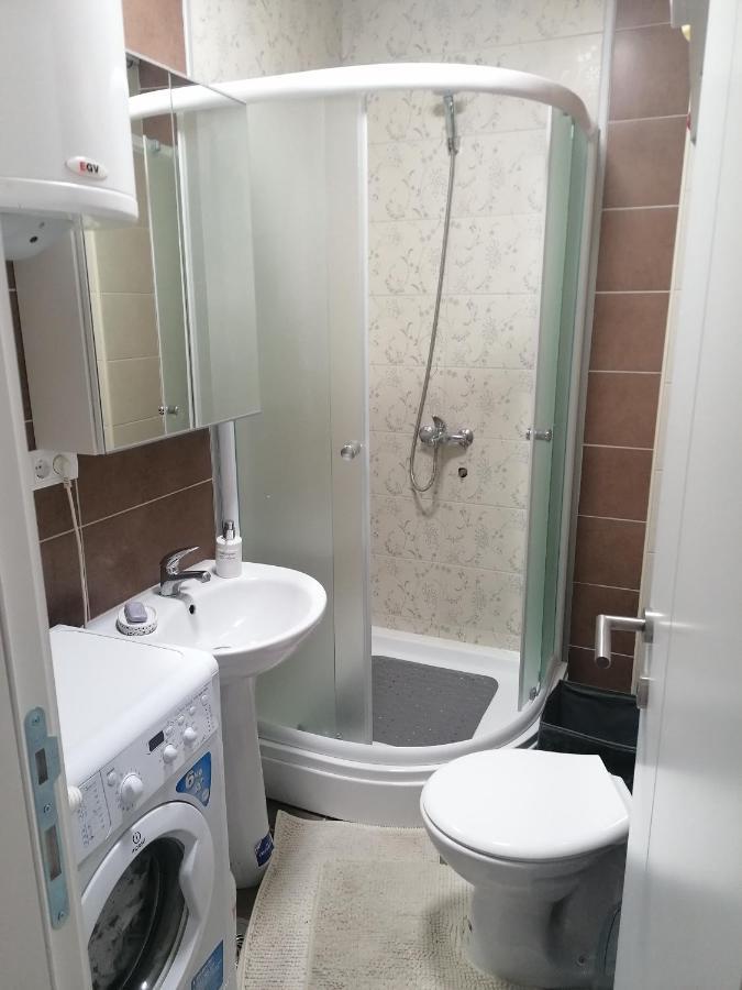Nenadovic Apartman Obrenovac  Esterno foto