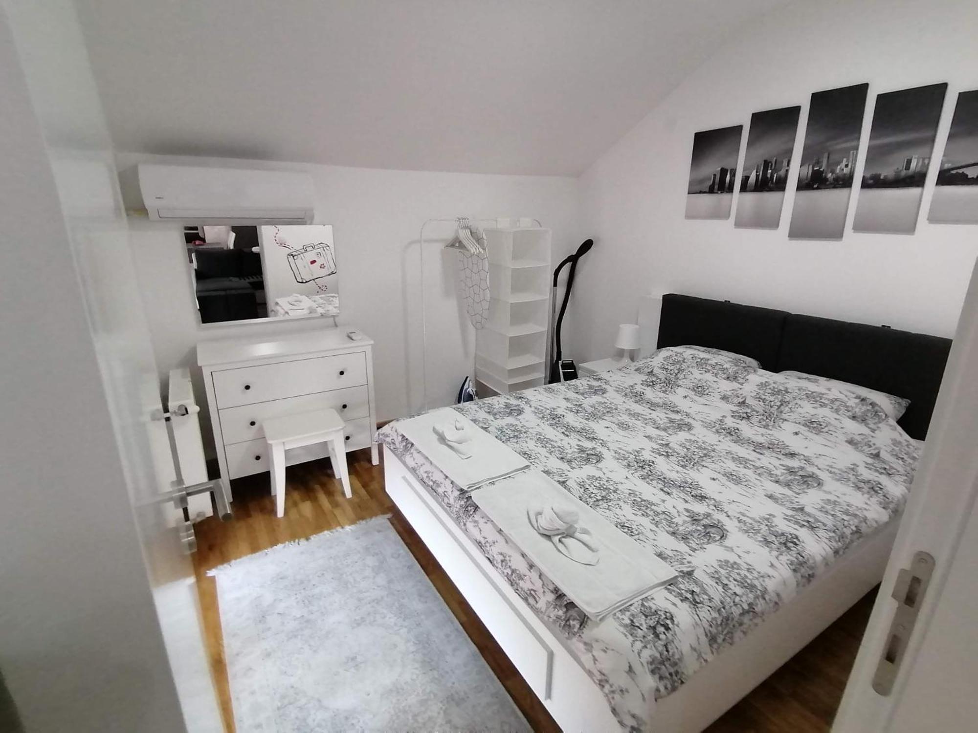 Nenadovic Apartman Obrenovac  Esterno foto
