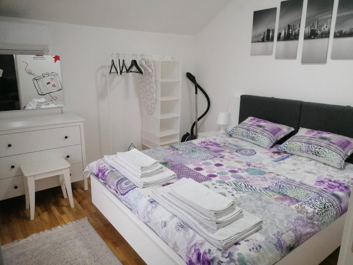Nenadovic Apartman Obrenovac  Esterno foto
